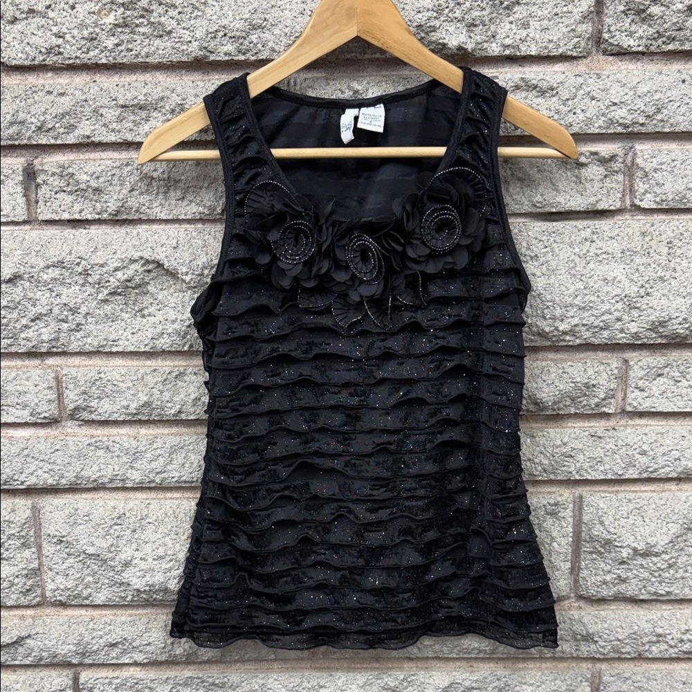 Sami & Jo Black Textured Floral Tank Top